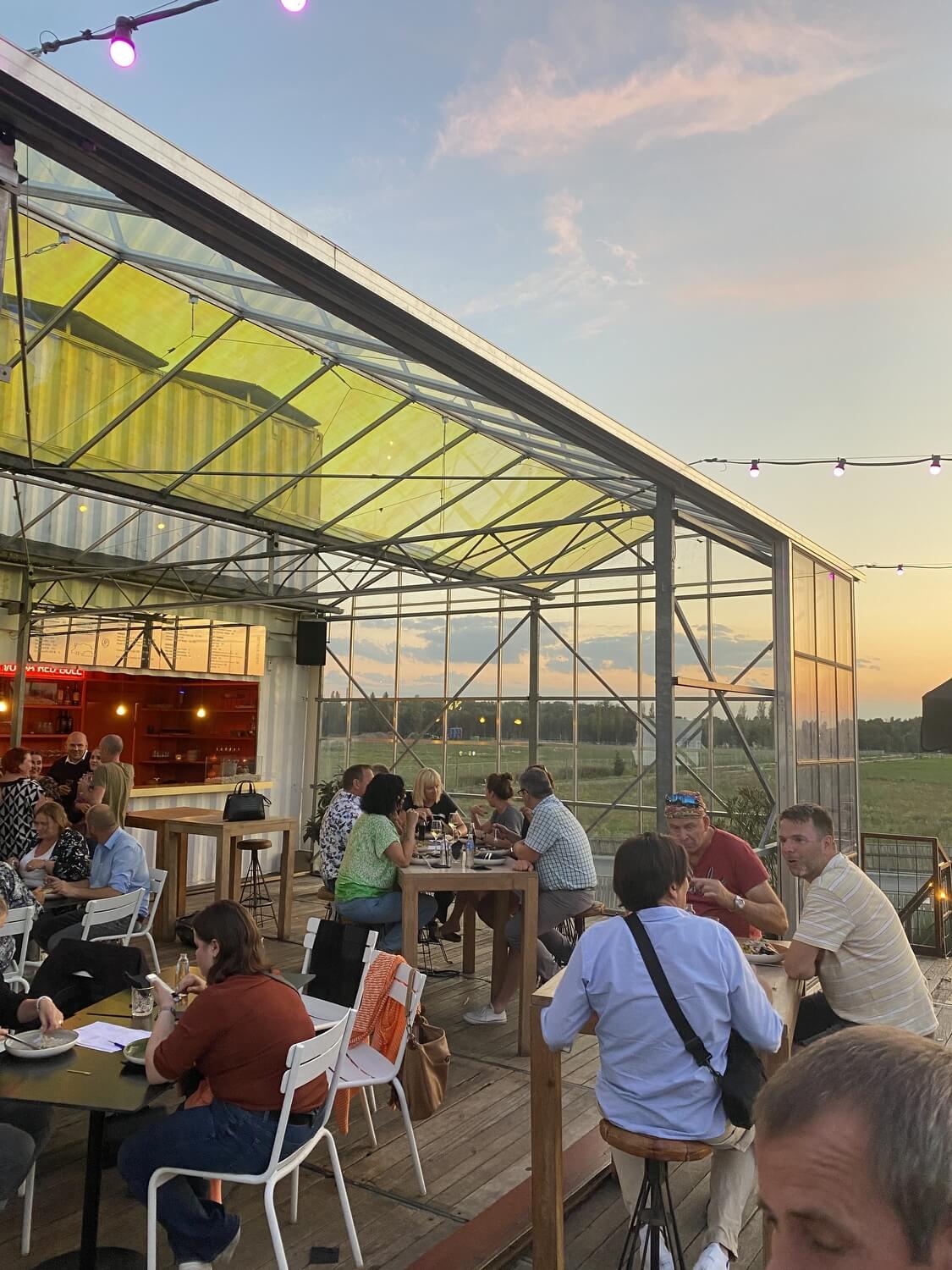 Copagro werknemers genieten van personeelsfeest